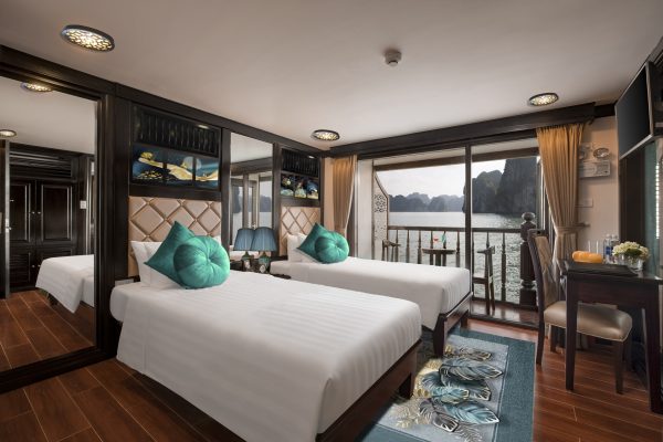 Halong Bay 5 Star Luxury Cruise Alisa Itinerary - Image 39
