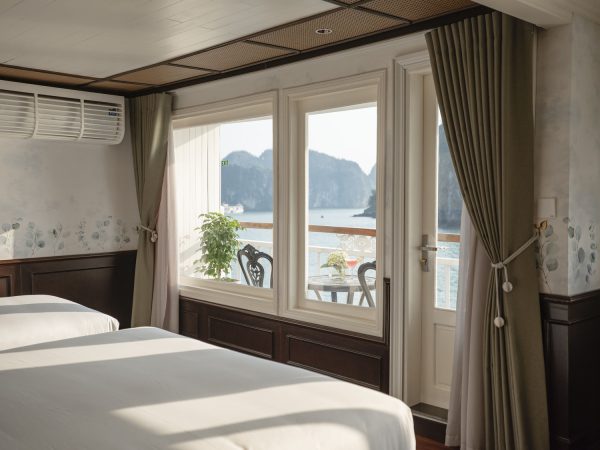 Best Bai Tu Long Bay Cruise – 2 Day and 3 Day Itinerary - Image 19