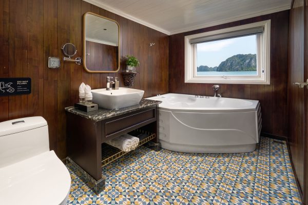 Best Bai Tu Long Bay Cruise – 2 Day and 3 Day Itinerary - Image 20