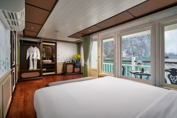 Best Bai Tu Long Bay Cruise – 2 Day and 3 Day Itinerary - Image 23