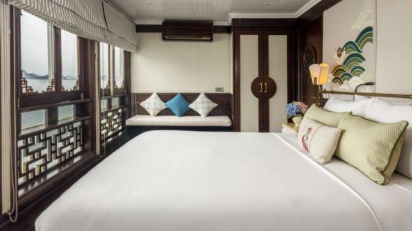 Halong Bay 5 Star Cruise Itinerary – 2 Day and 3 Day Tours - Image 23
