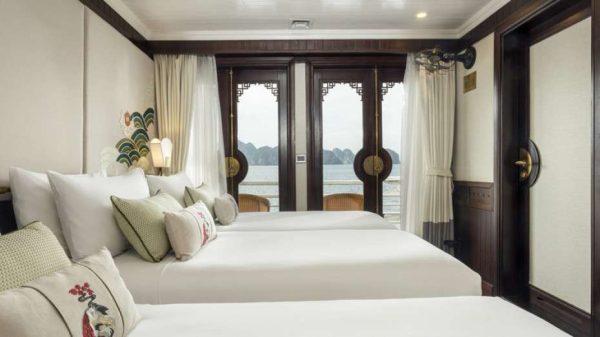 Halong Bay 5 Star Cruise Itinerary – 2 Day and 3 Day Tours - Image 19