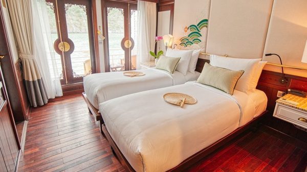 Halong Bay 5 Star Cruise Itinerary – 2 Day and 3 Day Tours - Image 18