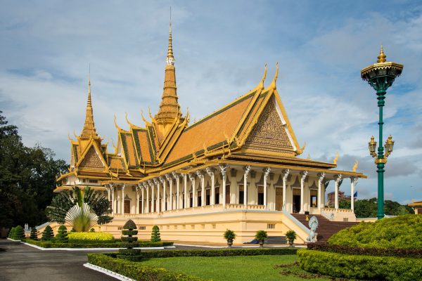 Cambodia 7-Day Tour Itinerary: Angkor Wat and Phnom Penh - Image 7