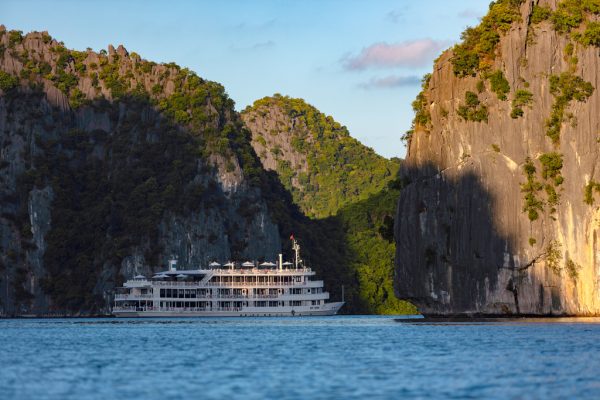 Halong Bay 5 Star Cruise Itinerary – 2 Day and 3 Day Tours - Image 6