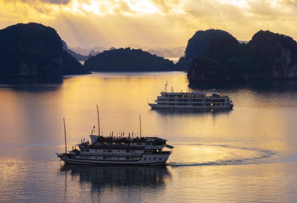 Halong Bay 5 Star Cruise Itinerary – 2 Day and 3 Day Tours - Image 2
