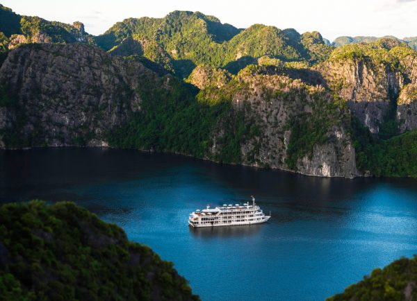 Halong Bay 5 Star Cruise Itinerary – 2 Day and 3 Day Tours - Image 3