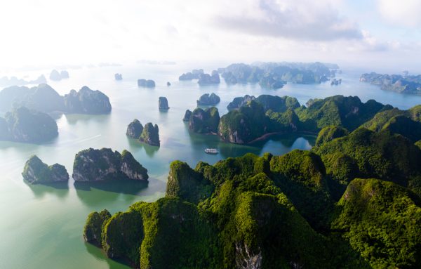 Halong Bay 5 Star Cruise Itinerary – 2 Day and 3 Day Tours - Image 5