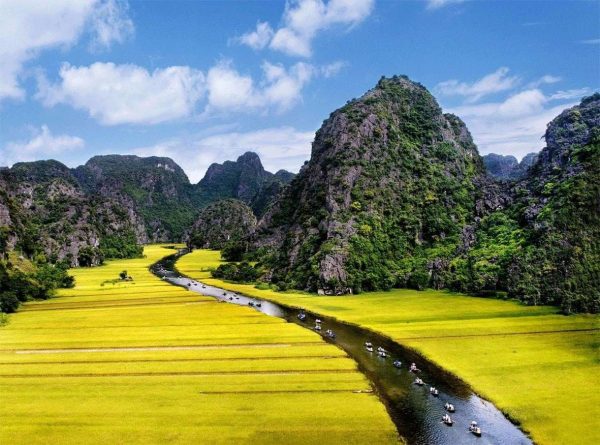 Best Full Day Tour Ninh Binh from Hanoi – All Inclusive