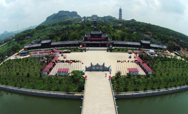 Best Ninh Binh Day Trip: Hoa Lu, Trang An, Mua Cave - Image 6