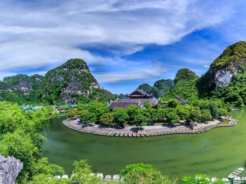 ninh-binh-day-trip-explore-tam-coc-hoa-lu-mua-cave