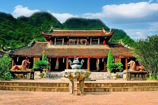 Vietnam Spiritual Tour: Perfume Pagoda Day Trip from Hanoi - Image 4