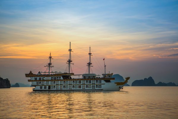 Bai Tu Long Bay 2 Days 1 Night Cruise – Luxury Tour - Image 3