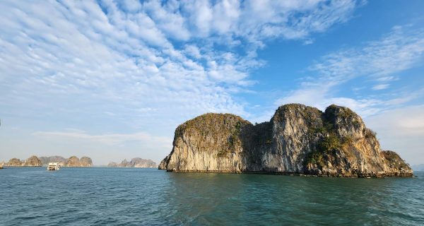 Ha Long Bay Adventure: Explore Sung Sot Cave, Titop Island & Kayaking - Image 18