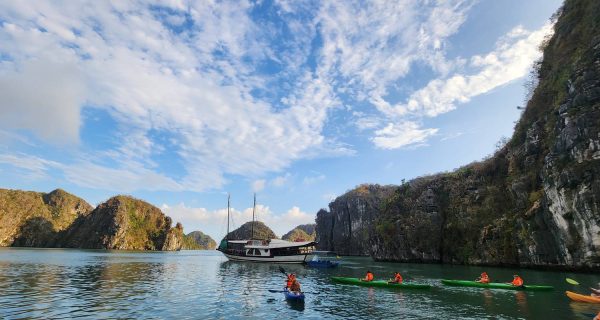 Ha Long Bay Adventure: Explore Sung Sot Cave, Titop Island & Kayaking - Image 19