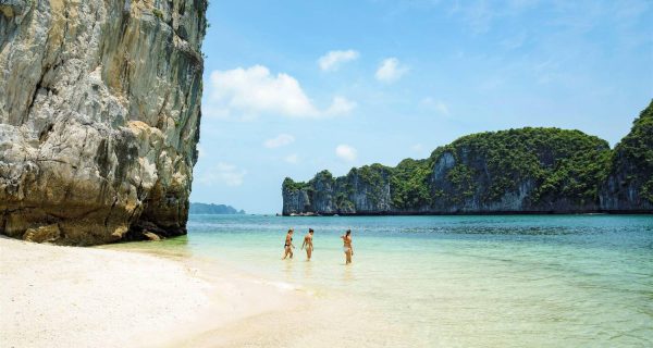 Ha Long Bay Adventure: Explore Sung Sot Cave, Titop Island & Kayaking - Image 24