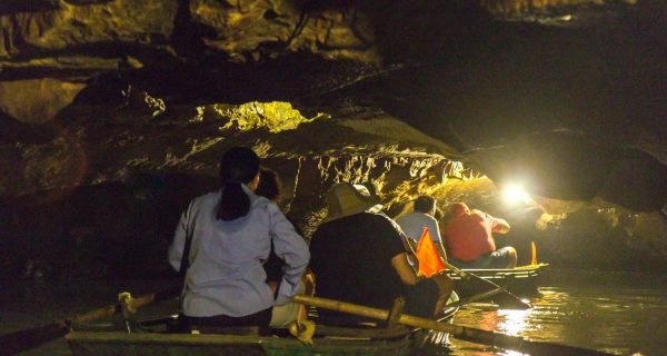 2 Days Vietnam in Styles – Explore Nature & Vietnam Heritage- Trang An Grottoes