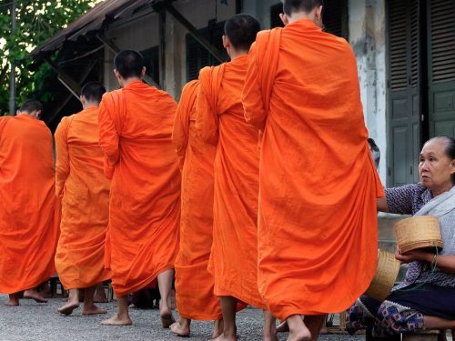 best-deal-4-day-laos-vientiane-luang-prabang-treasure-full-activities-1