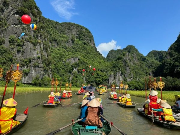 Northern Vietnam Tour: Hanoi, Ninh Binh, Sapa, Halong 6 Days - Image 9