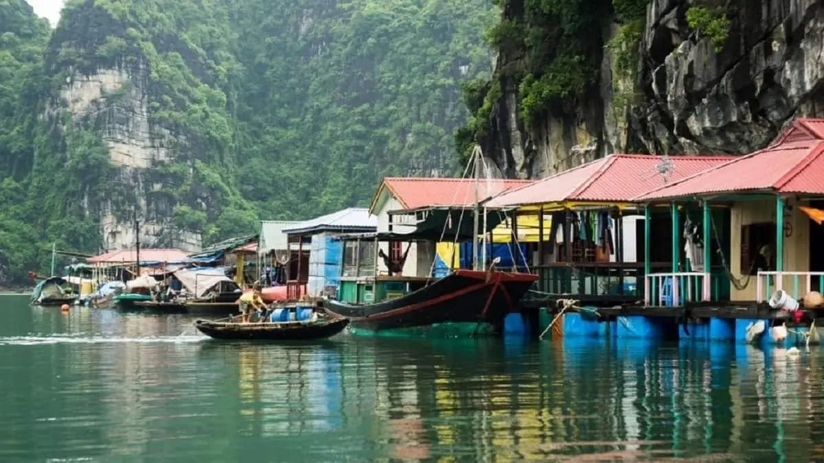 Visit Cong Dam fishing village to explore the daily life of local fishermen in Bai Tu Long Bay