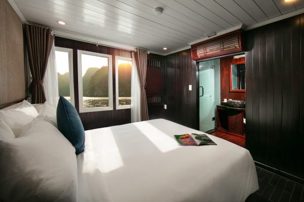 La Regina Classic Bai Tu Long Bay 2-Day Deluxe Cruise - Image 7