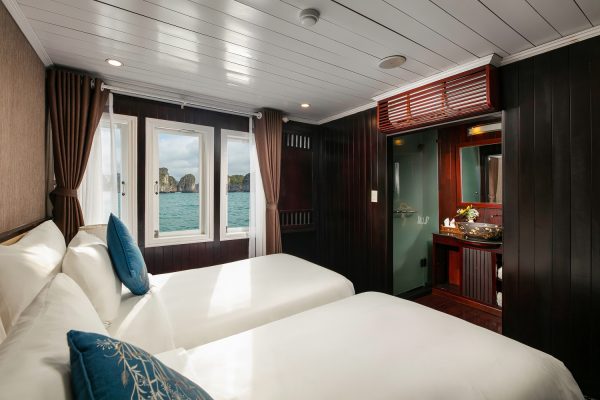 La Regina Classic Bai Tu Long Bay 2-Day Deluxe Cruise - Image 9