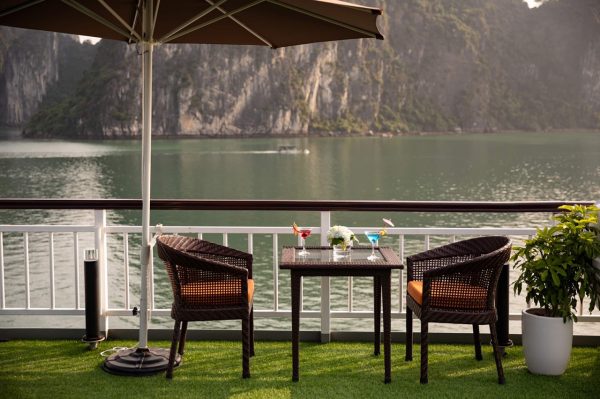 Halong Bay 3 Day Cruise Itinerary to Lan Ha Bay - Image 39