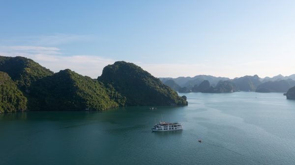 Halong Bay Lan Ha Bay Mila Lux Cruise 2-Day & 3-Day - Image 4