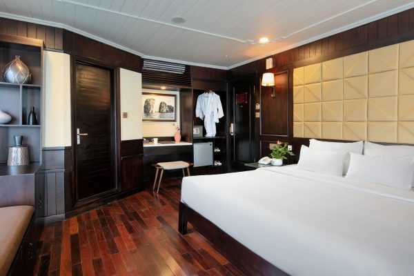 Halong Bay Lan Ha Bay Mila Lux Cruise 2-Day & 3-Day - Image 7