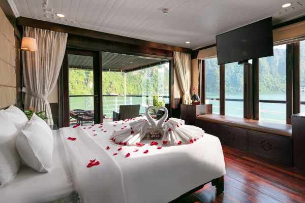 Halong Bay Lan Ha Bay Mila Lux Cruise 2-Day & 3-Day - Image 9