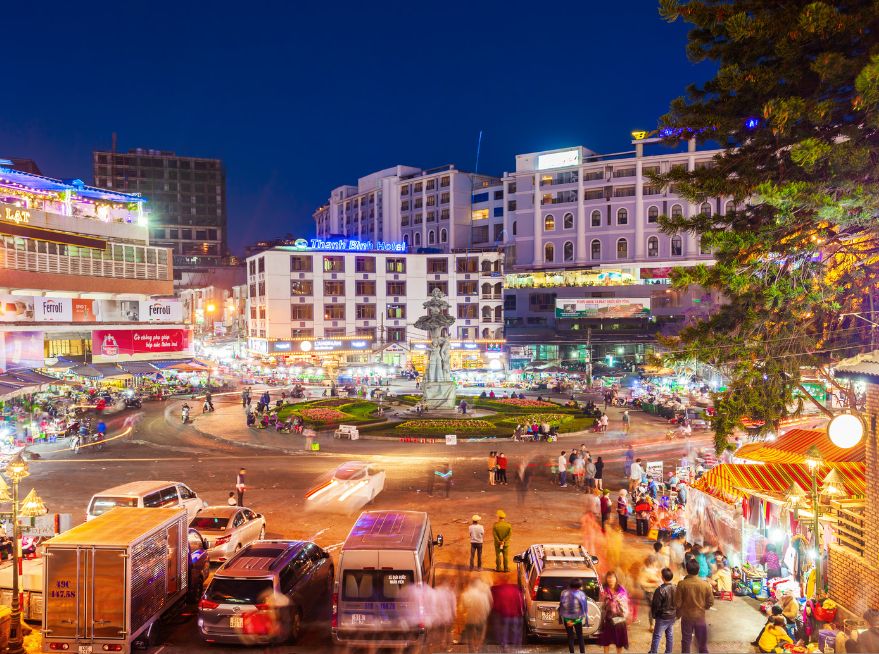 picturesque towns Vietnam
