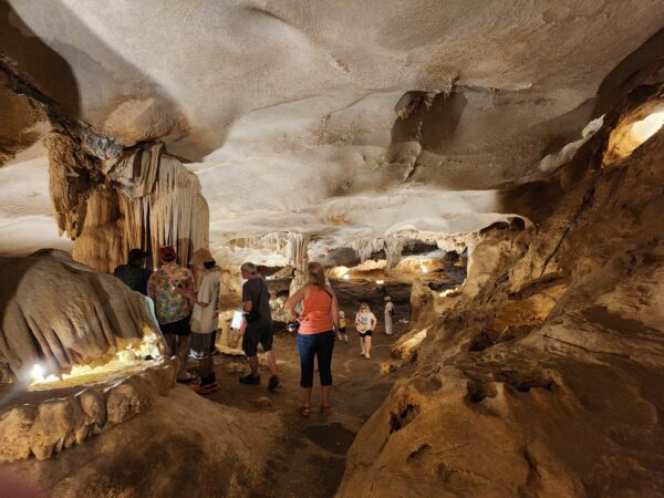 3-Day Bai Tu Long Bay Cruise – Deluxe Experience - Image 44