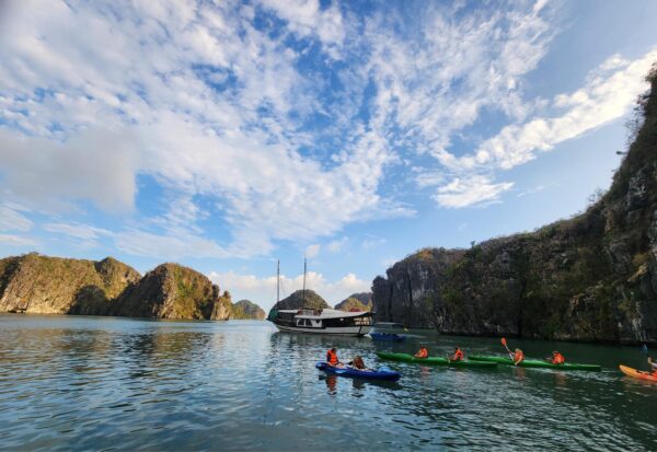 3-Day Bai Tu Long Bay Cruise – Deluxe Experience - Image 52