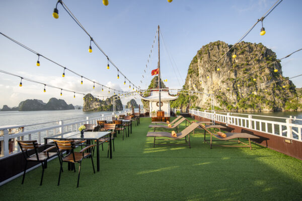 3-Day Bai Tu Long Bay Cruise – Deluxe Experience - Image 19