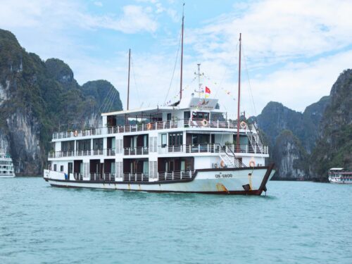 panoramic view from halong bay 5-star cruise 2 days